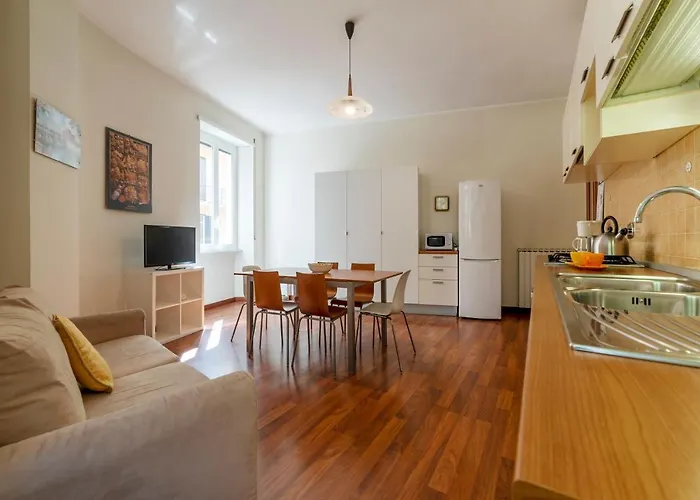 Piazza Re di Roma Apartment